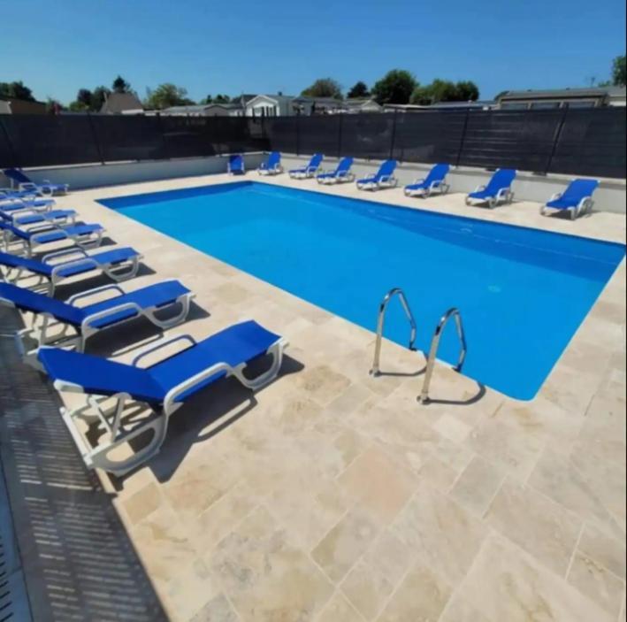 מלון Biville-sur-Mer Bienvenue Chez Anais ! מראה חיצוני תמונה